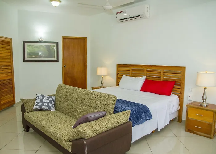 Scarlette Hotel