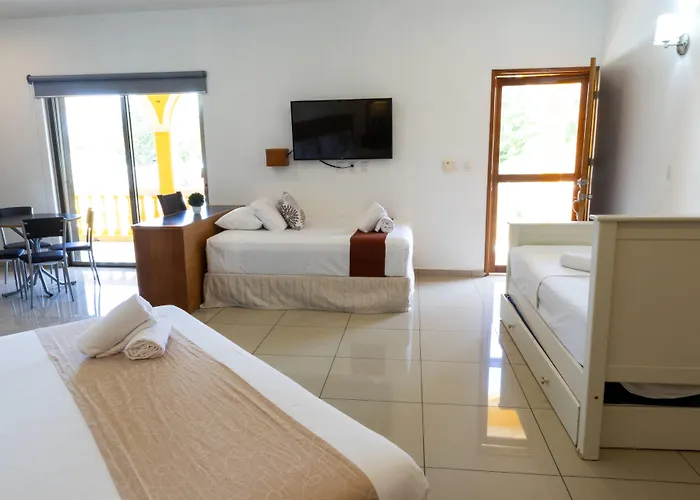 Scarlette Hotel
